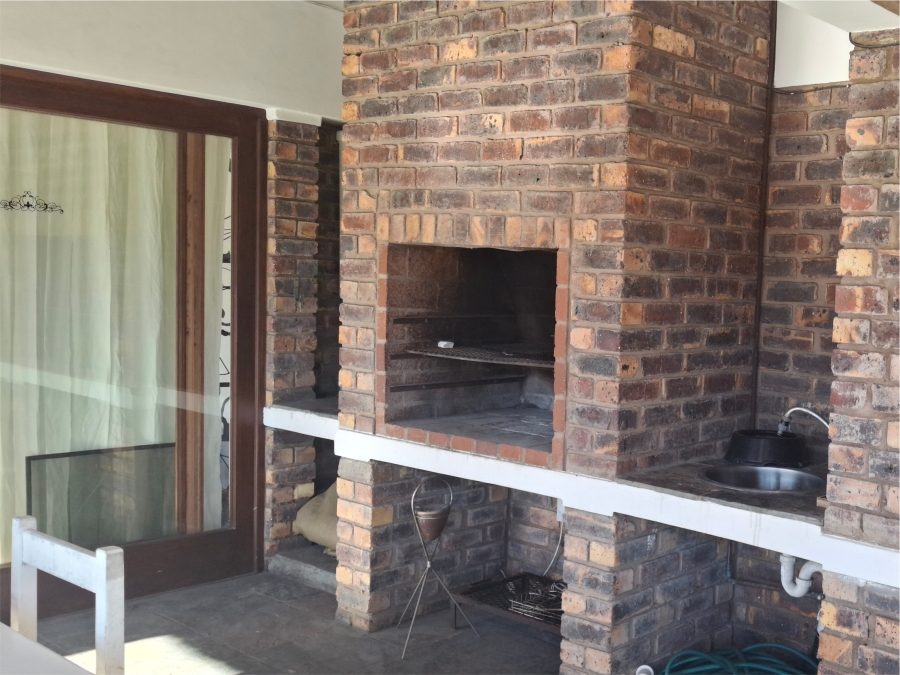 3 Bedroom Property for Sale in Meedingsride Western Cape